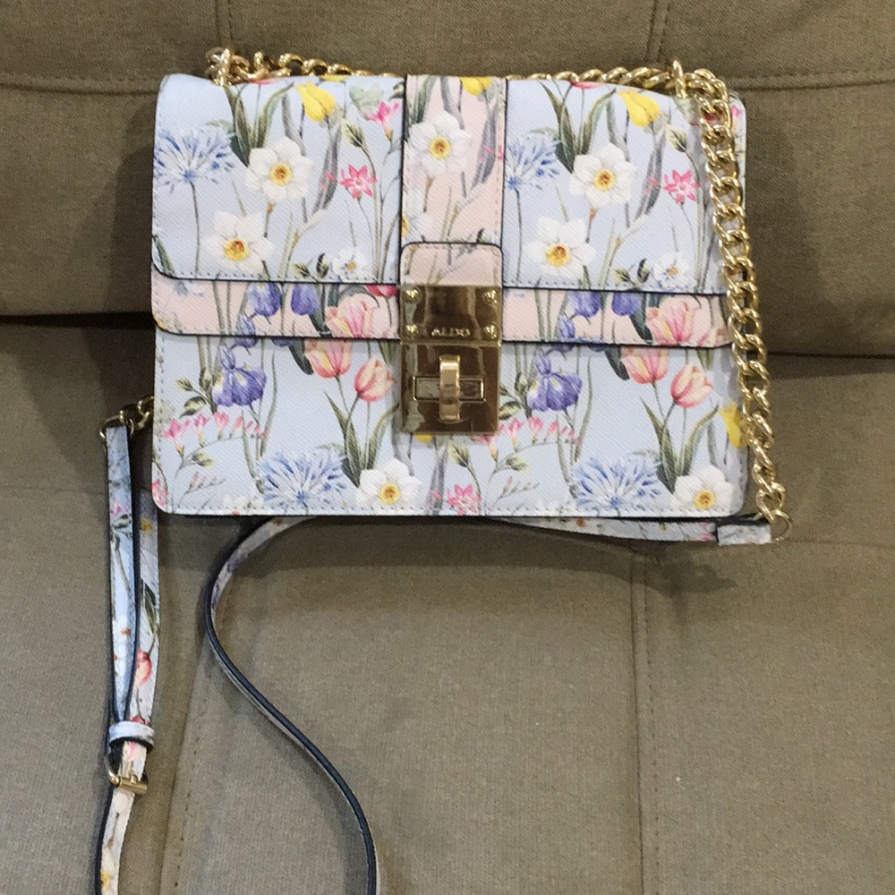 Aldos’s bag